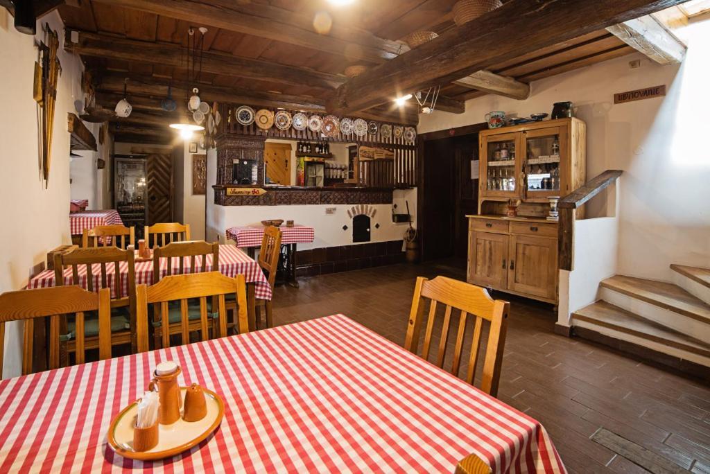 Penzion Stary Hostinec Banska Stiavnica Ngoại thất bức ảnh