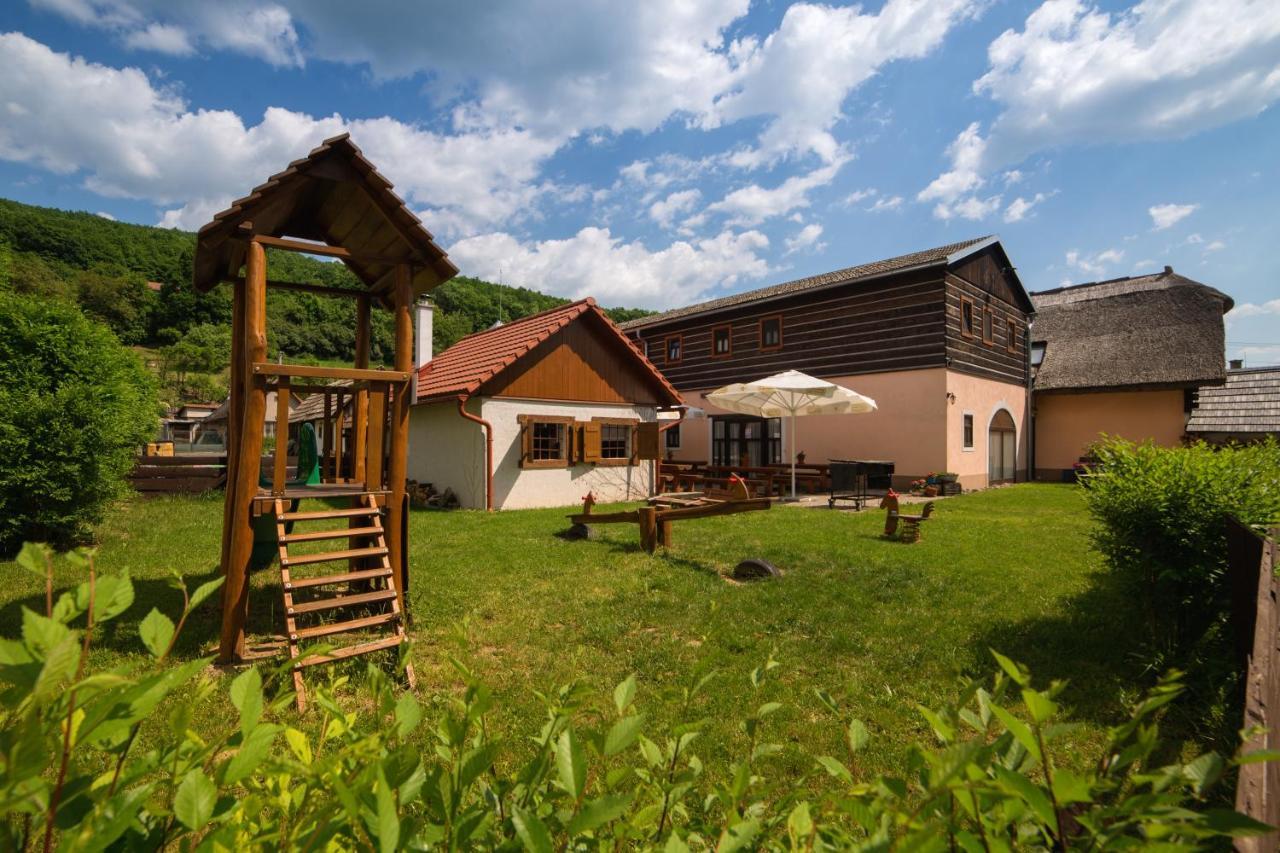 Penzion Stary Hostinec Banska Stiavnica Ngoại thất bức ảnh